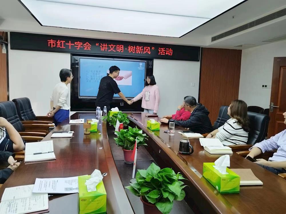 7da71ac8cb0045ddaade5368ea0f8097.jpg