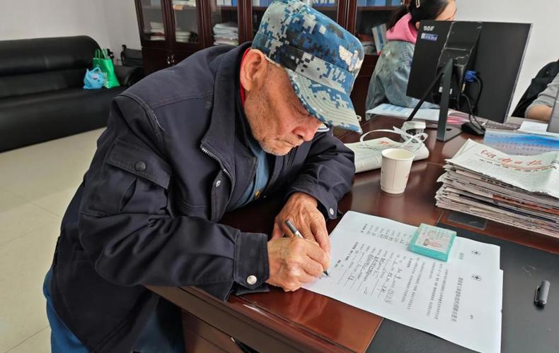 致敬！78岁老人捐献遗体，交上一笔特殊的“党费”