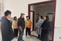 市红十字会组织开展“博爱送万家”系列活动（二）