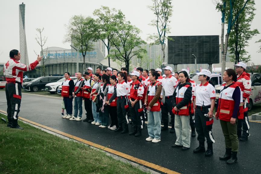 市红十字会护航2026柳叶湖“她铁”  赛事圆满完赛