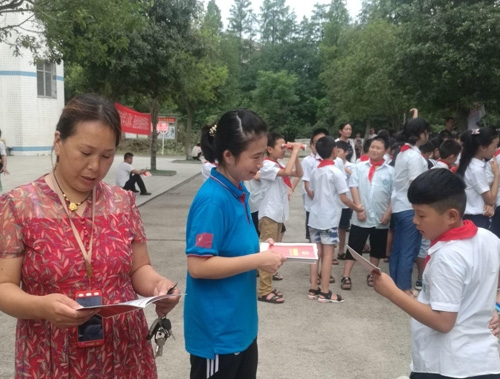 东风小学222.jpg